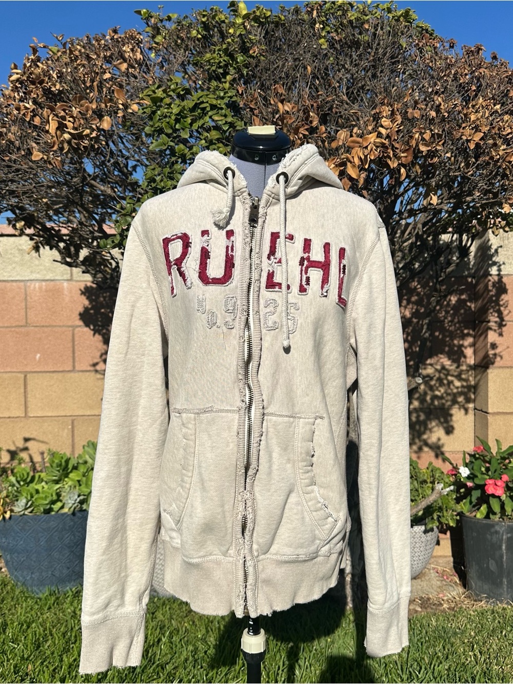 Vintage Ruehl No.925 Beige and Red Logo Fleece Heavy Duty Jacket Size Medium